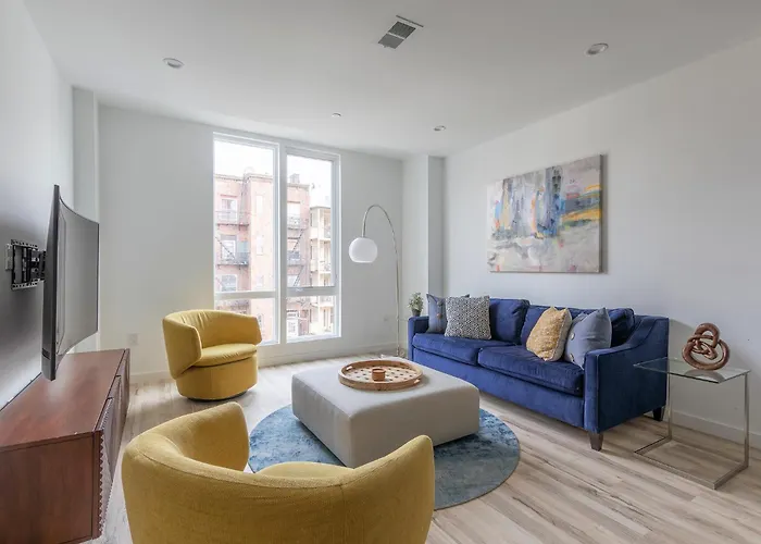 Sun-Kissed 3Br Loft With Patio Minutes To Nyc