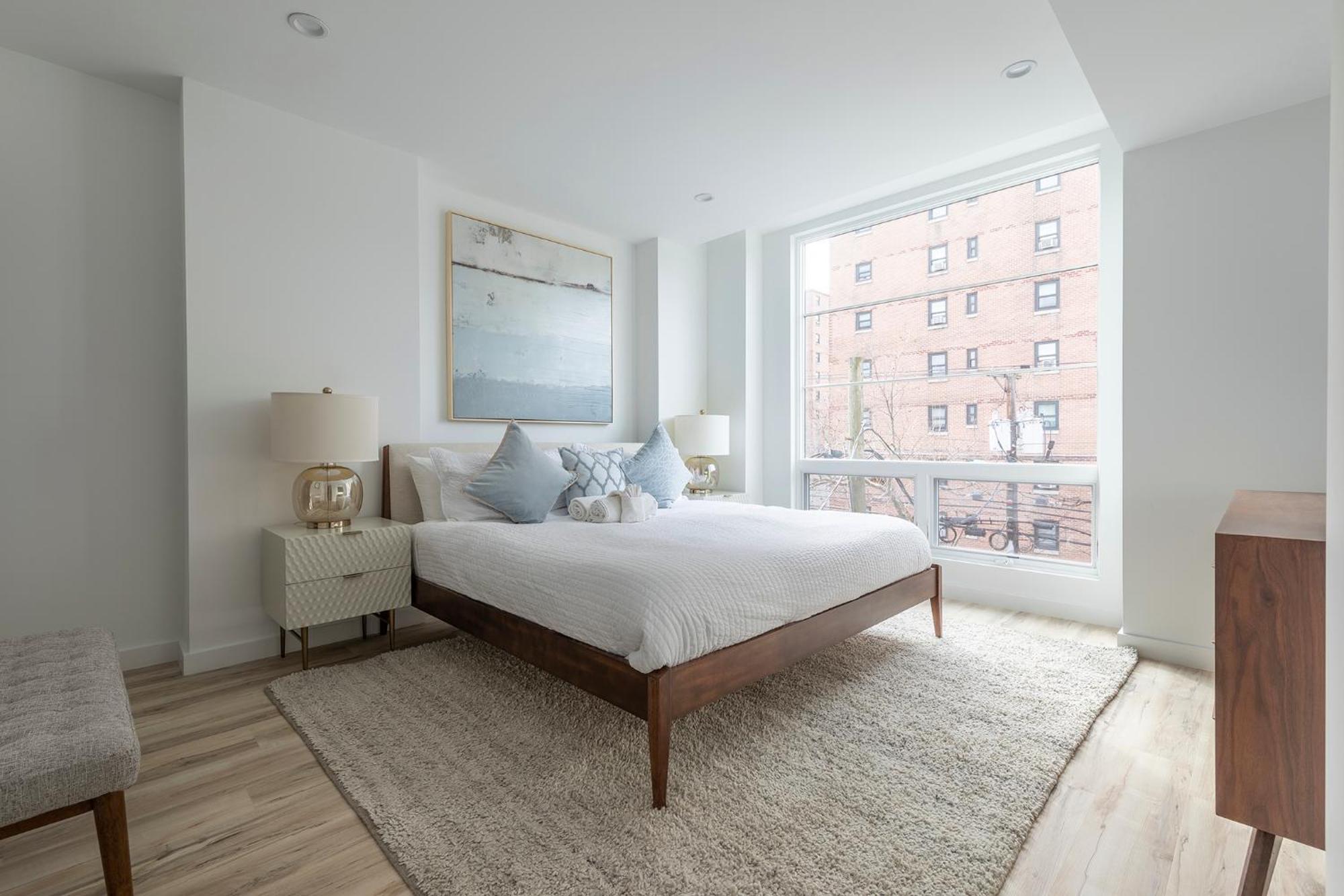 Sun-kissed 3br Loft With Patio Minutes To Nyc Hoboken